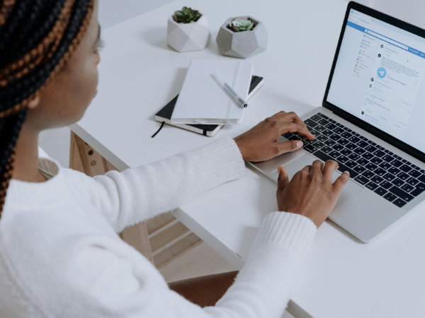 How to Schedule Facebook Posts in 3 Easy Ways (+ Save Hours Every Week)